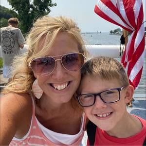 Meet your Posher, Stacy